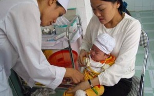 Thêm 1 trẻ tử vong bất thường sau khi tiêm vaccine phòng lao